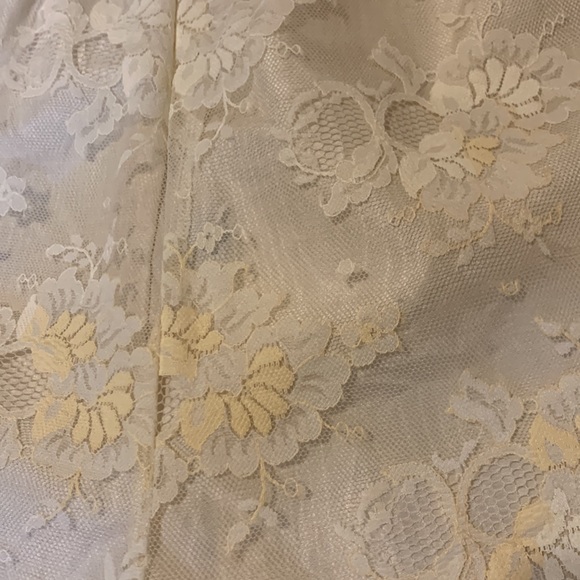 Vintage 90s Vi Niece Ivory Sheer Lace with Lining Knee Length Shorts Size Medium - Picture 4 of 8